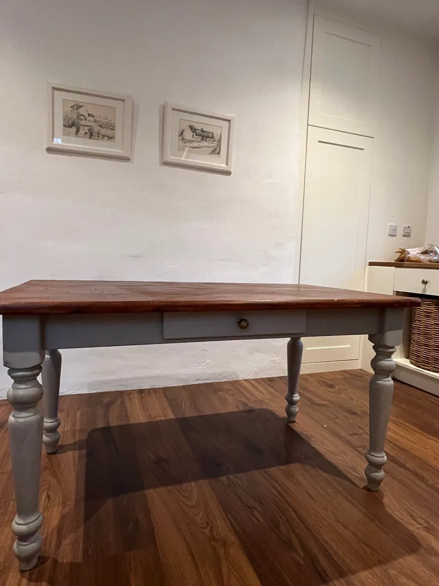 Farmhouse kitchen table - Image 3