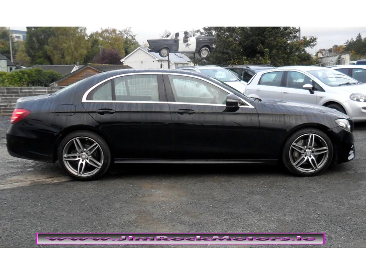 Mercedes-Benz E-Class E-220D... AMG LINE  AUTO.... - Image 4