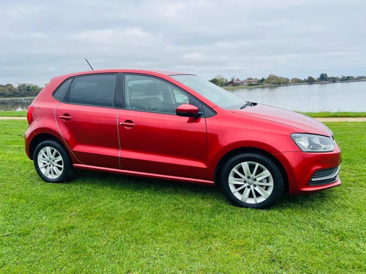 Volkswagen Polo 2015 Polo only 30 k on in it !! in - Image 3