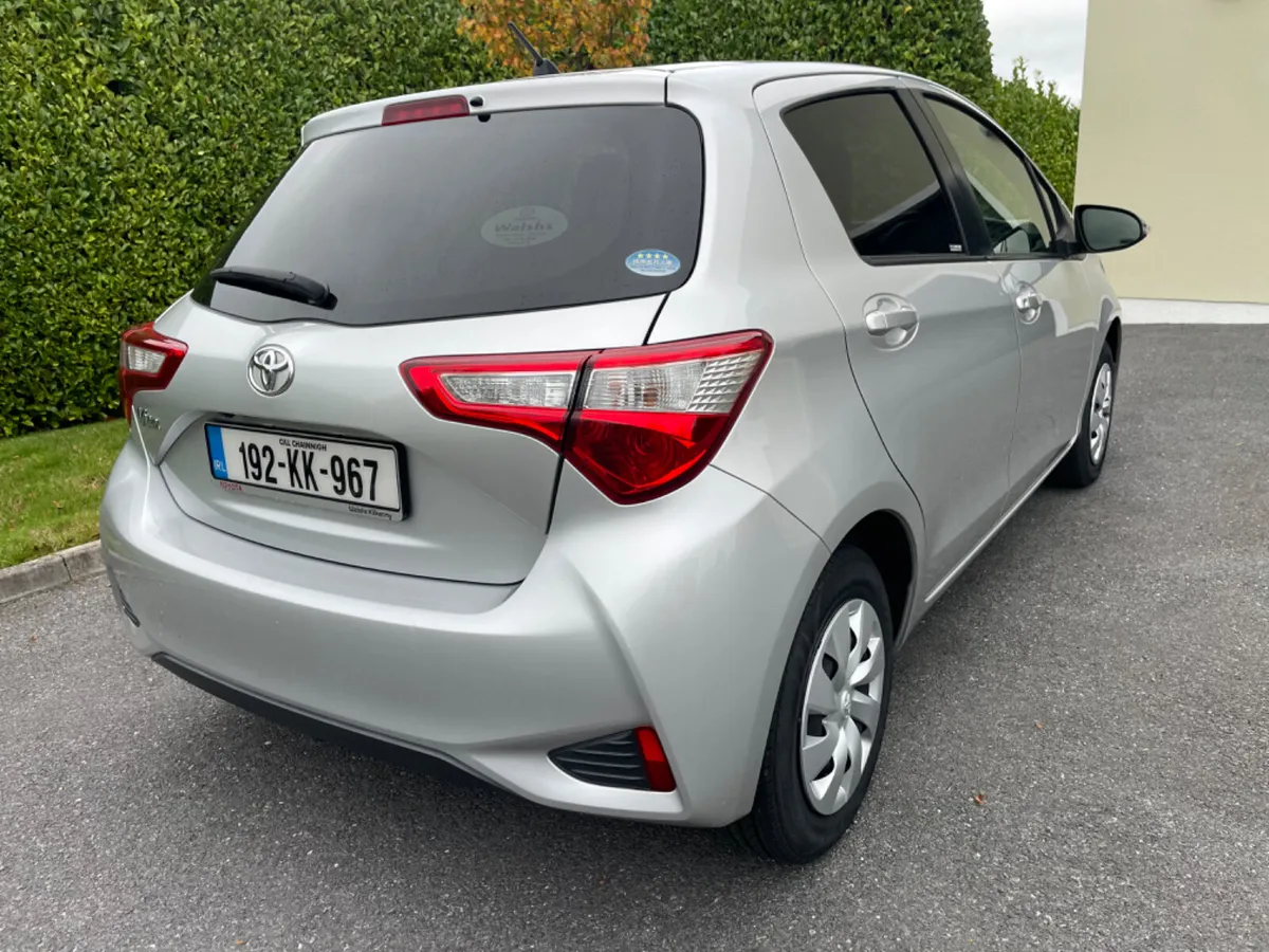 Toyota Vitz Automatic - Image 4