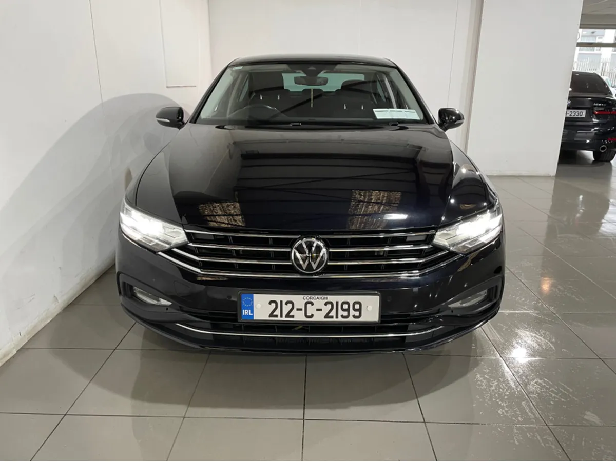 Volkswagen Passat BUSINESS 2.0 TDI MANUAL  150 4DR - Image 2