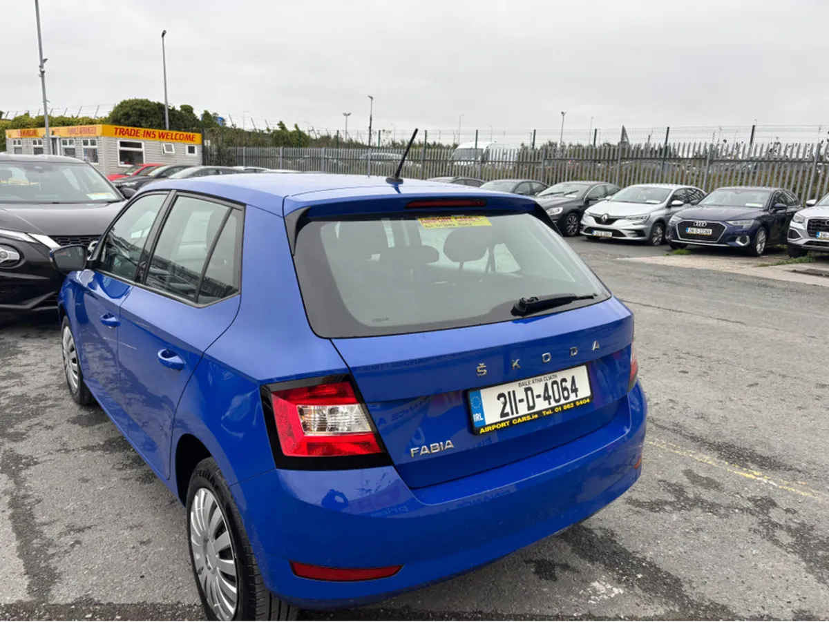 Skoda Fabia ACTIVE 1.0 MPI 60HP 4DR - Image 2