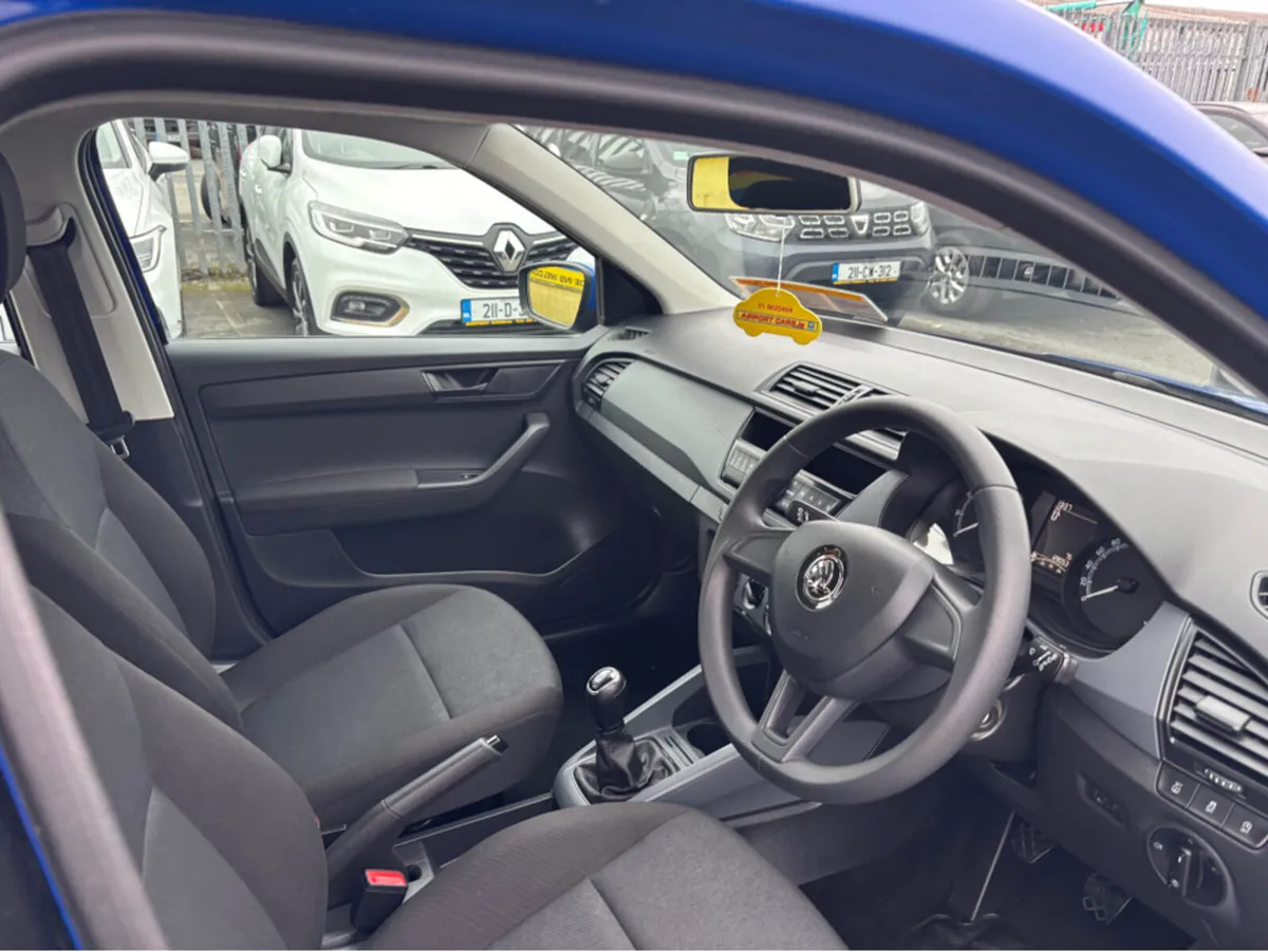 Skoda Fabia ACTIVE 1.0 MPI 60HP 4DR - Image 4