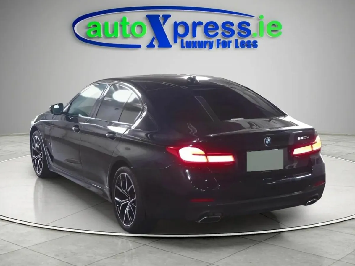 BMW 5-Series BMW 5 Series Hybrid M-SPORT - Image 4