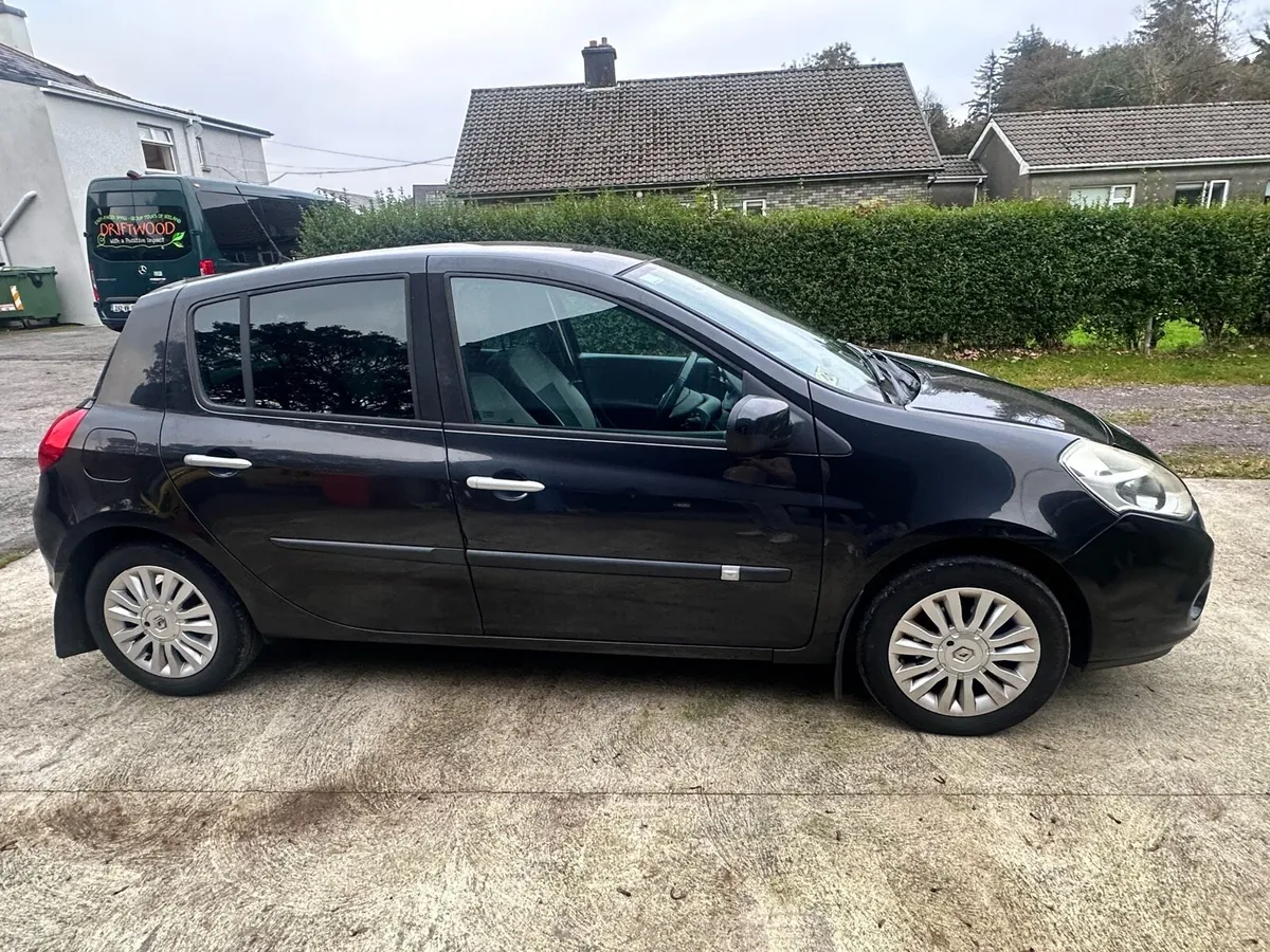Renault clio - Image 4