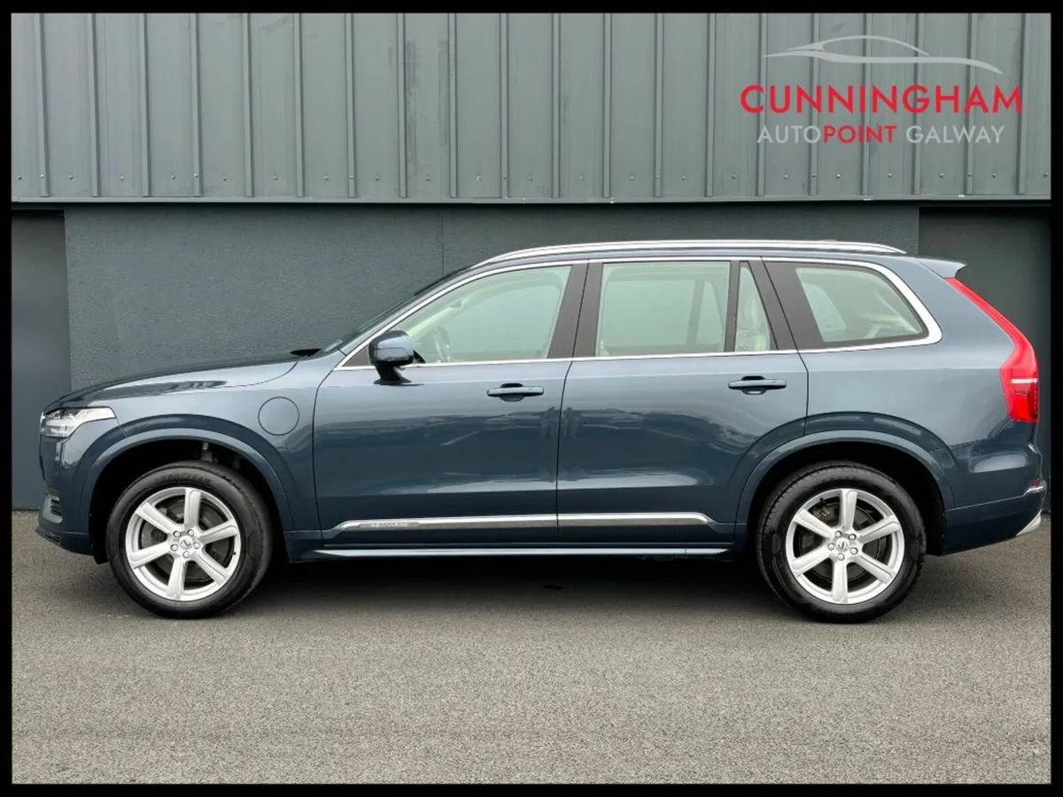 Volvo XC90 T8 PHEV Inscription Auto - Image 4