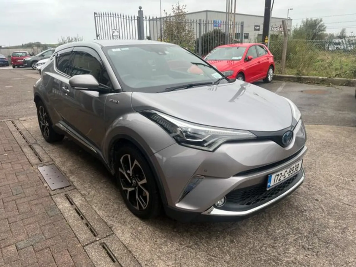 Toyota C-HR Daa-zyx10 - Image 2
