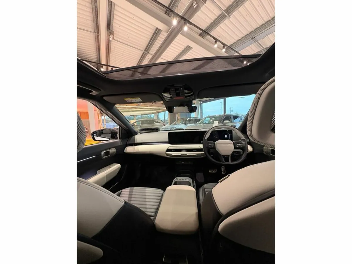 Kia EV4 - Image 4