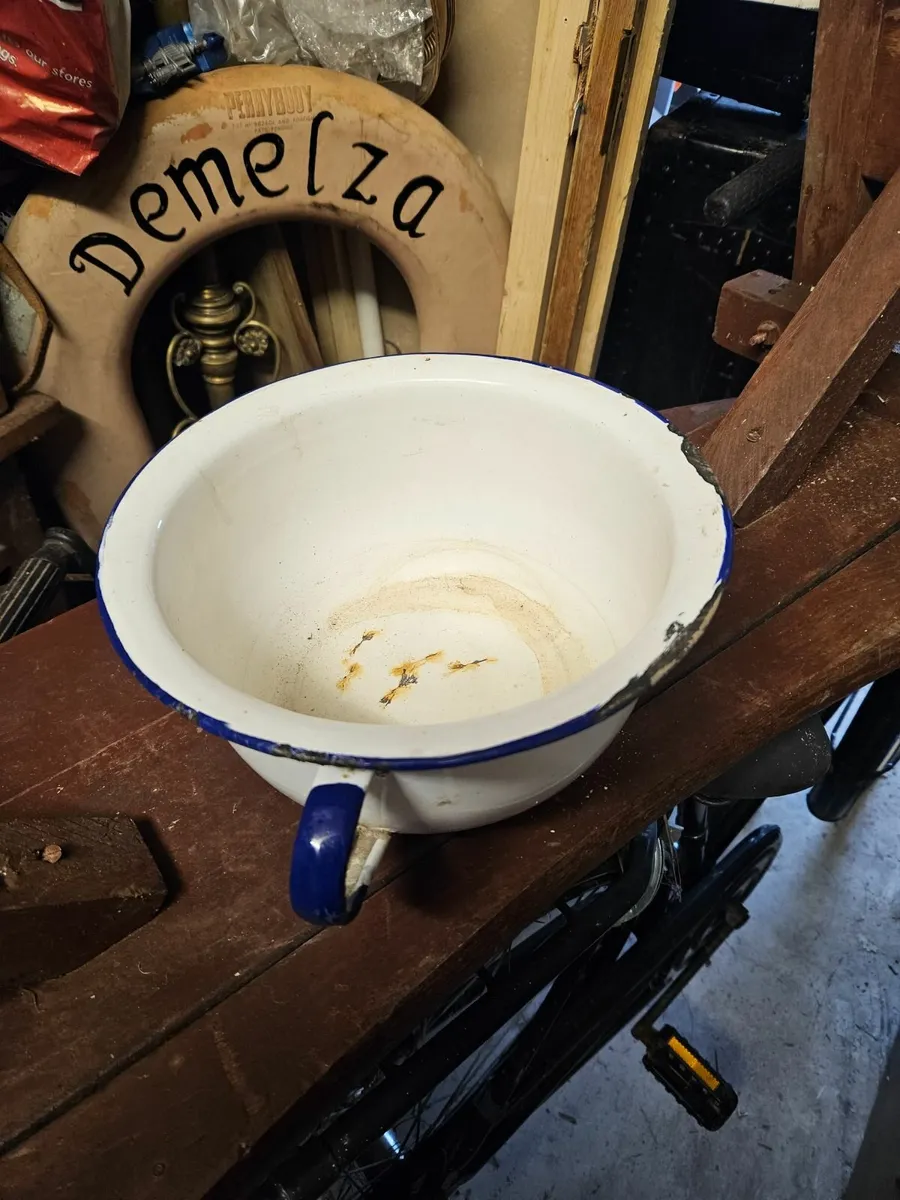 Vintage Enameled Pot - Image 1