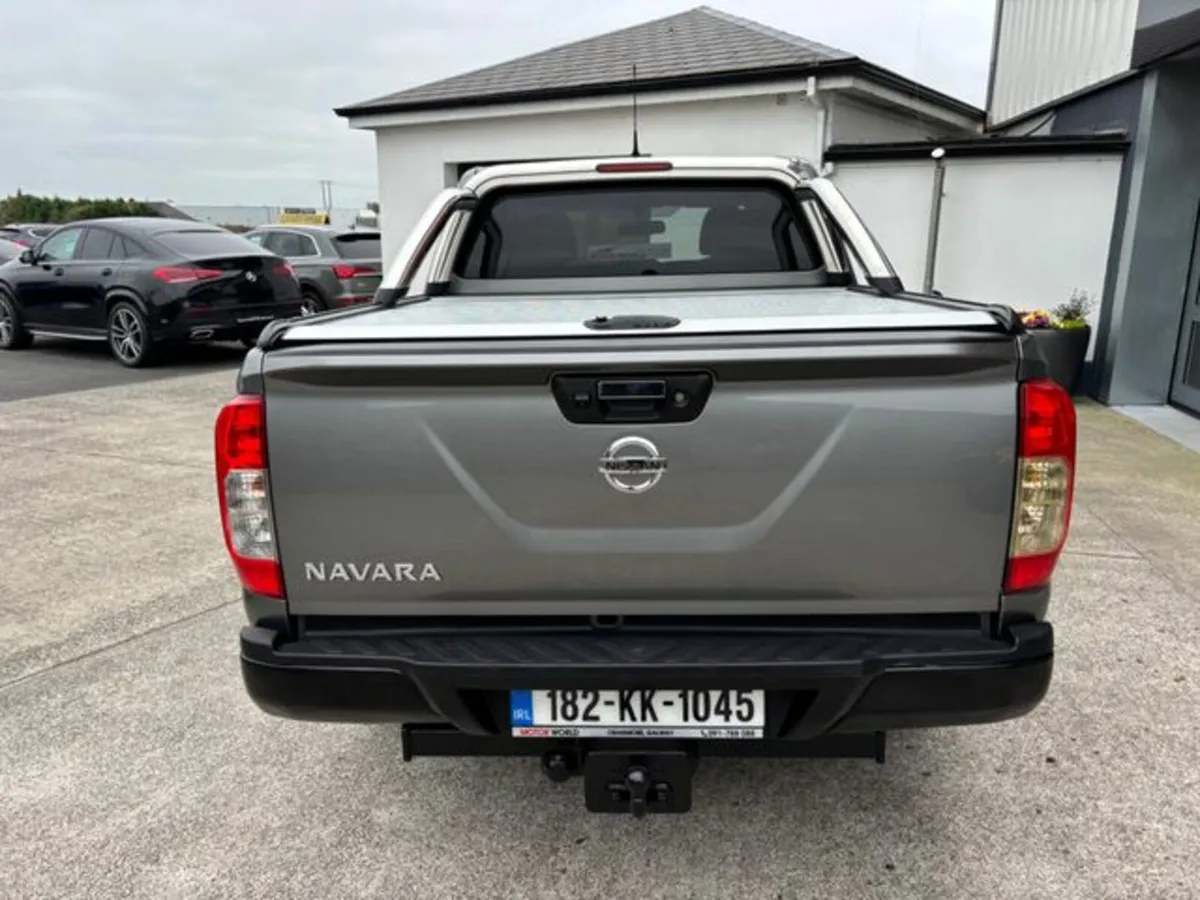 Nissan Navara 2.3 DCI Acenta+ 4DR Auto - Image 3