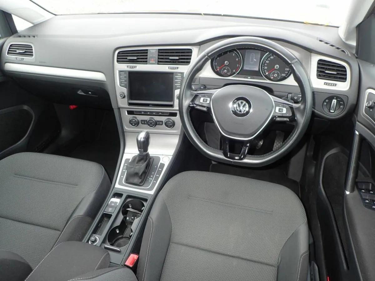 Volkswagen Golf 1.2 Comfortline 5Dr H/B - Image 4