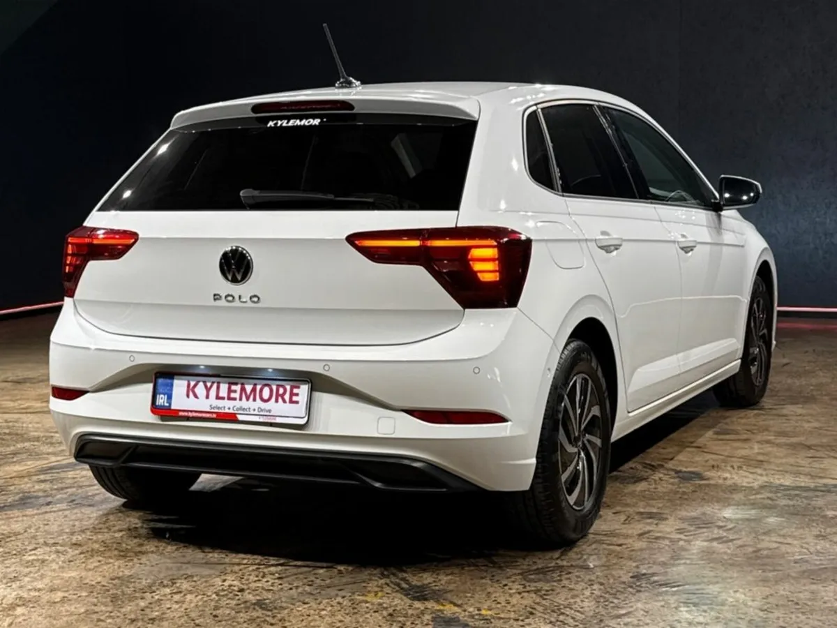 Volkswagen Polo AUTOMATIC 1.0L TSI - REVERSE CAMER - Image 4