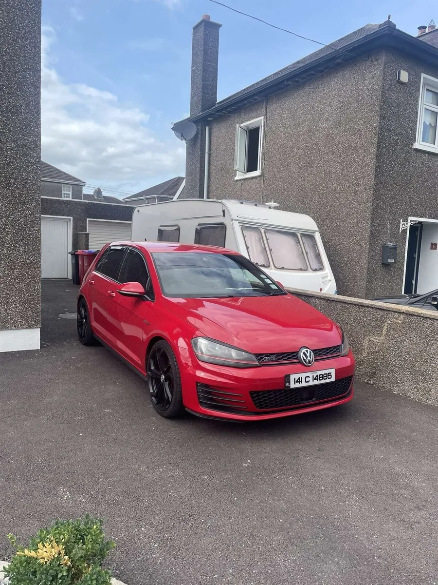Volkswagen Golf GTI - Image 1