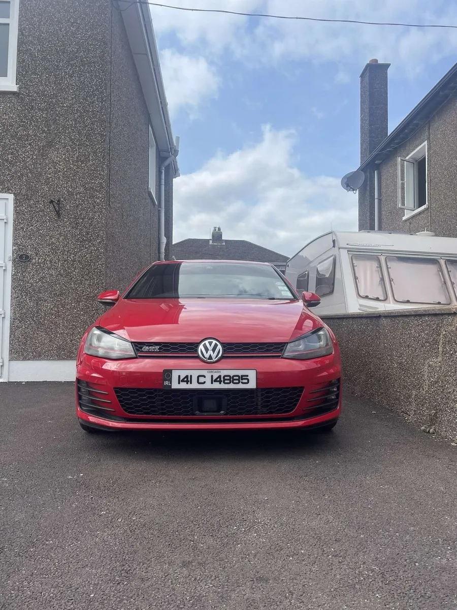 Volkswagen Golf GTI - Image 3