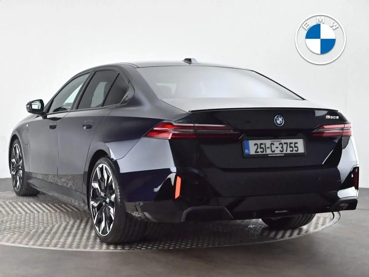 BMW 5 Series 530e M Sport Pro Saloon - Image 2