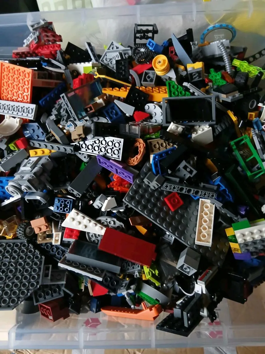 9kg of loose lego - Image 3