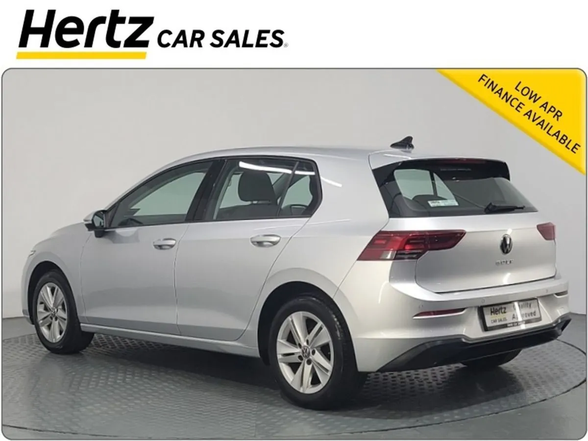 Volkswagen Golf Life 110HP 1.0 TSI Petrol Manual - Image 4