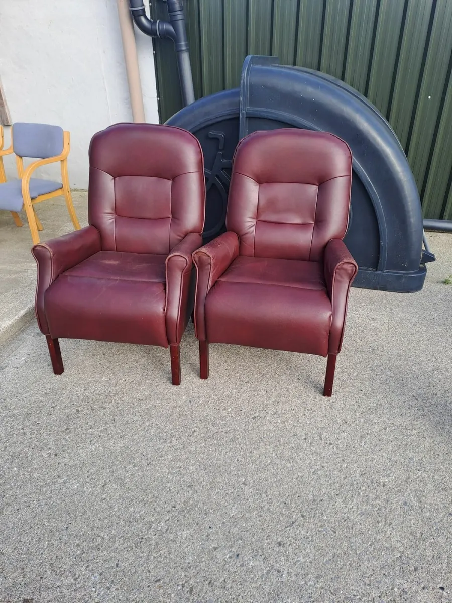 Selection of chairs - Image 4