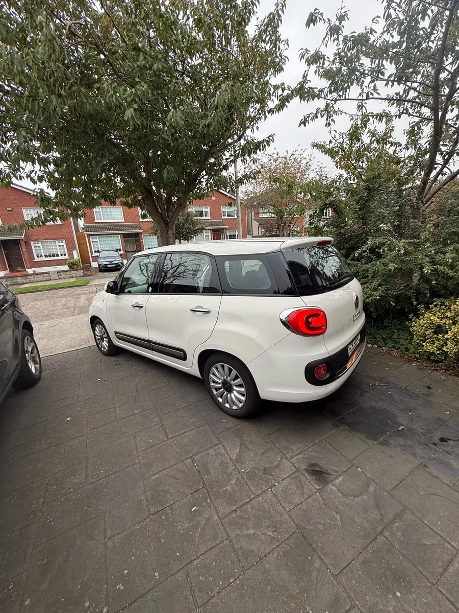 Fiat 500L - Image 3