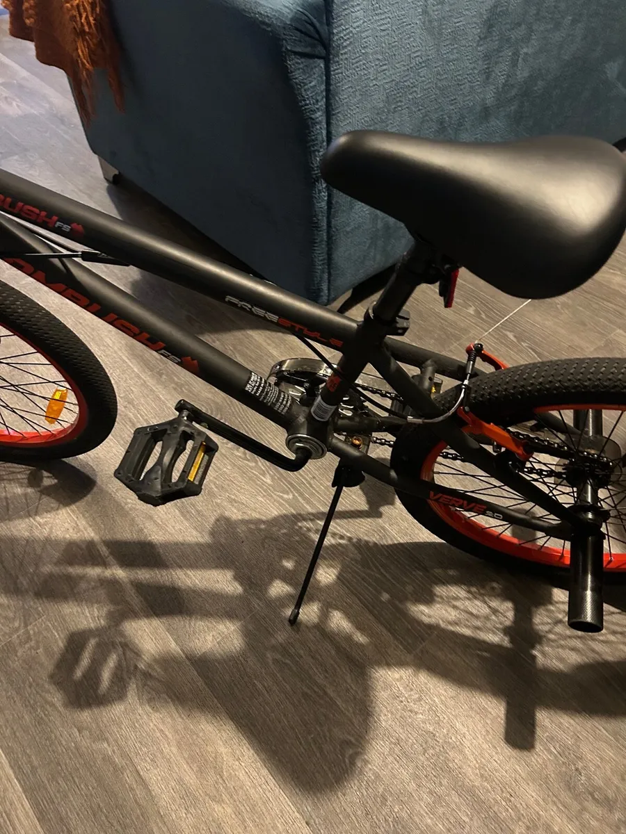 Kids bike - Image 2