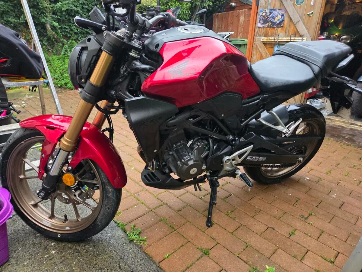 Honda CB300R - Image 2