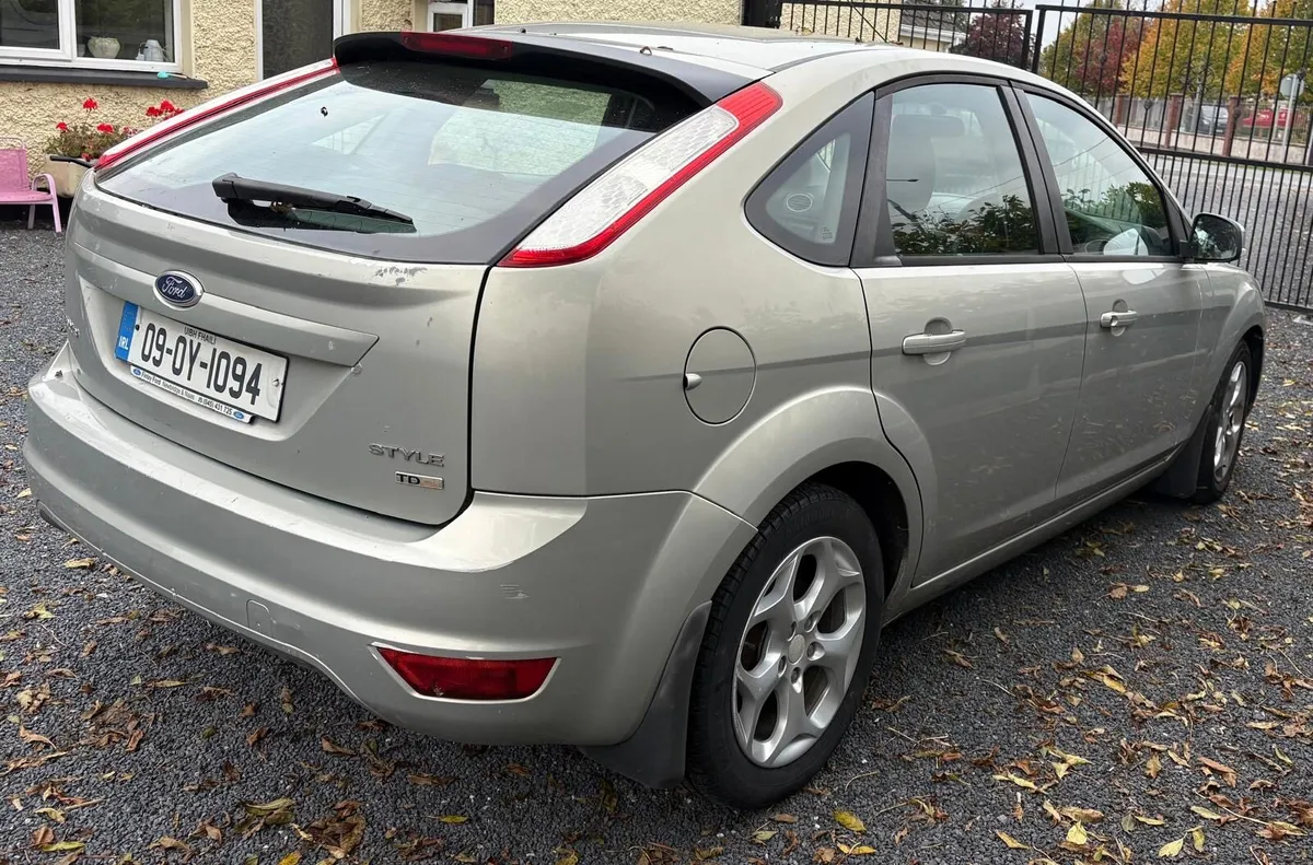 Ford focus - Image 4