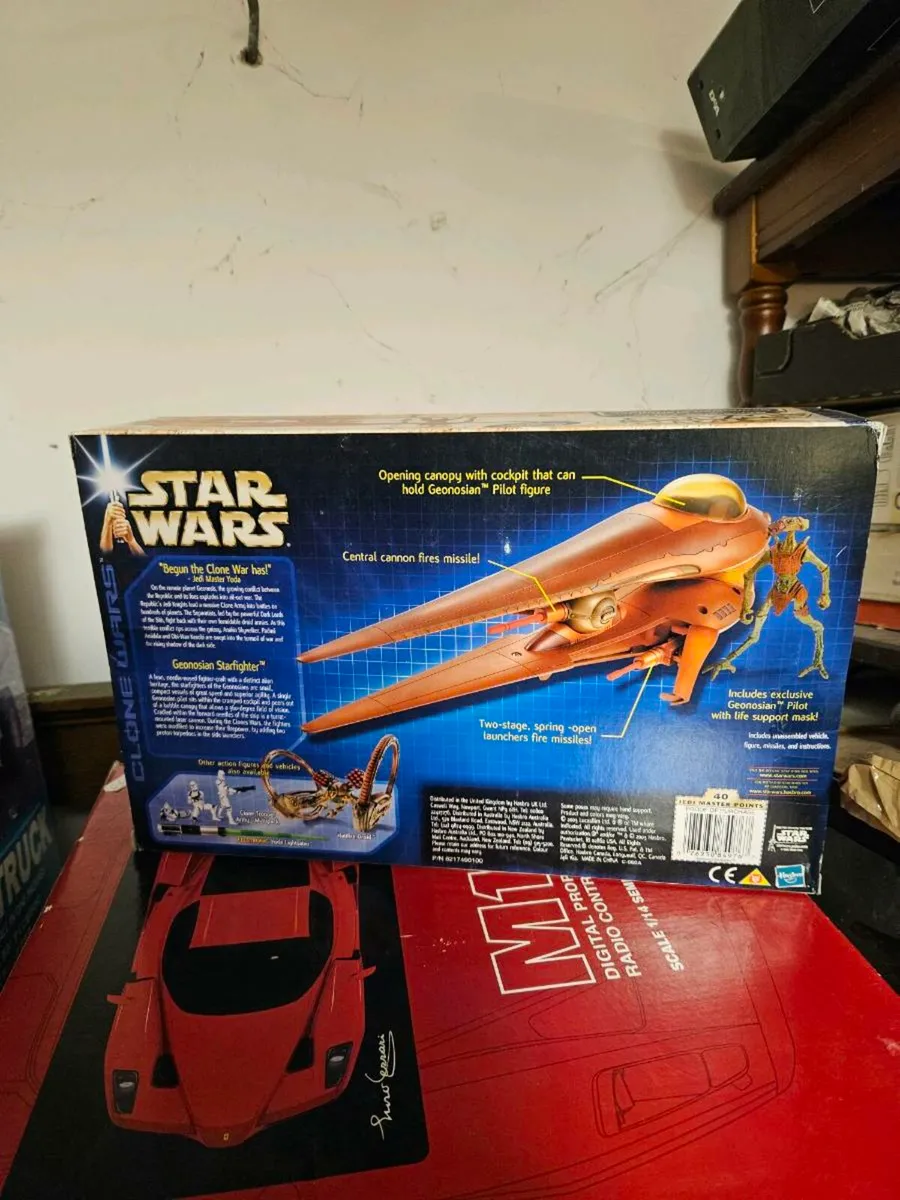 Star Wars Geonosian Star Fighter - Image 3