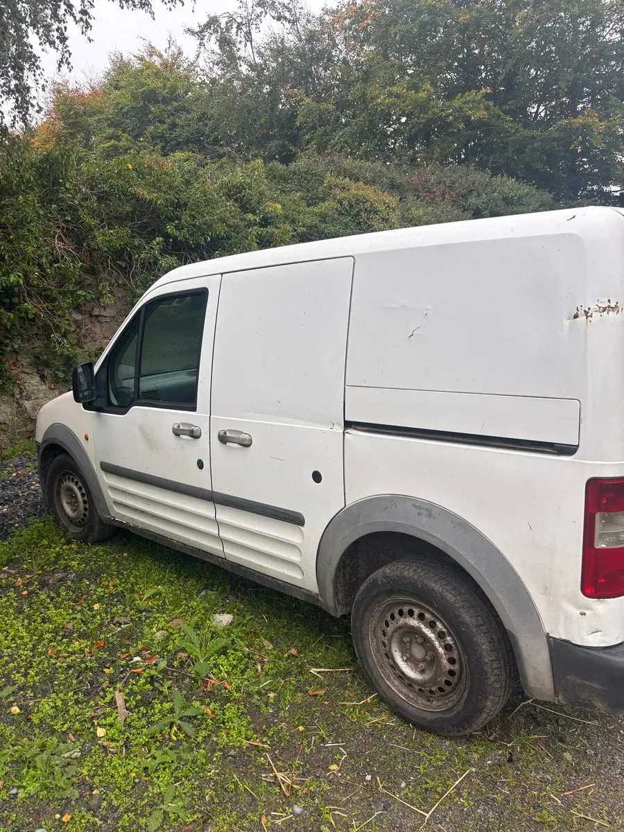 Ford Transit Connect - Image 2