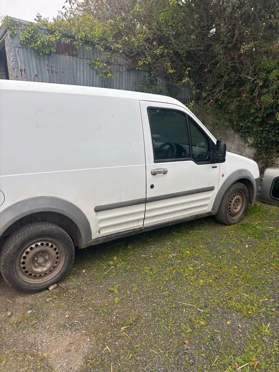 Ford Transit Connect - Image 3