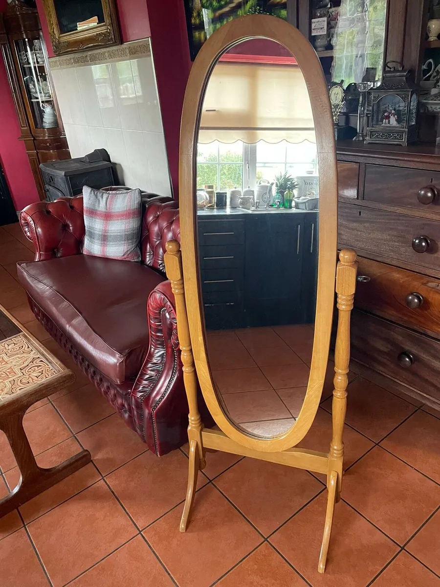 Lovely dressing mirror