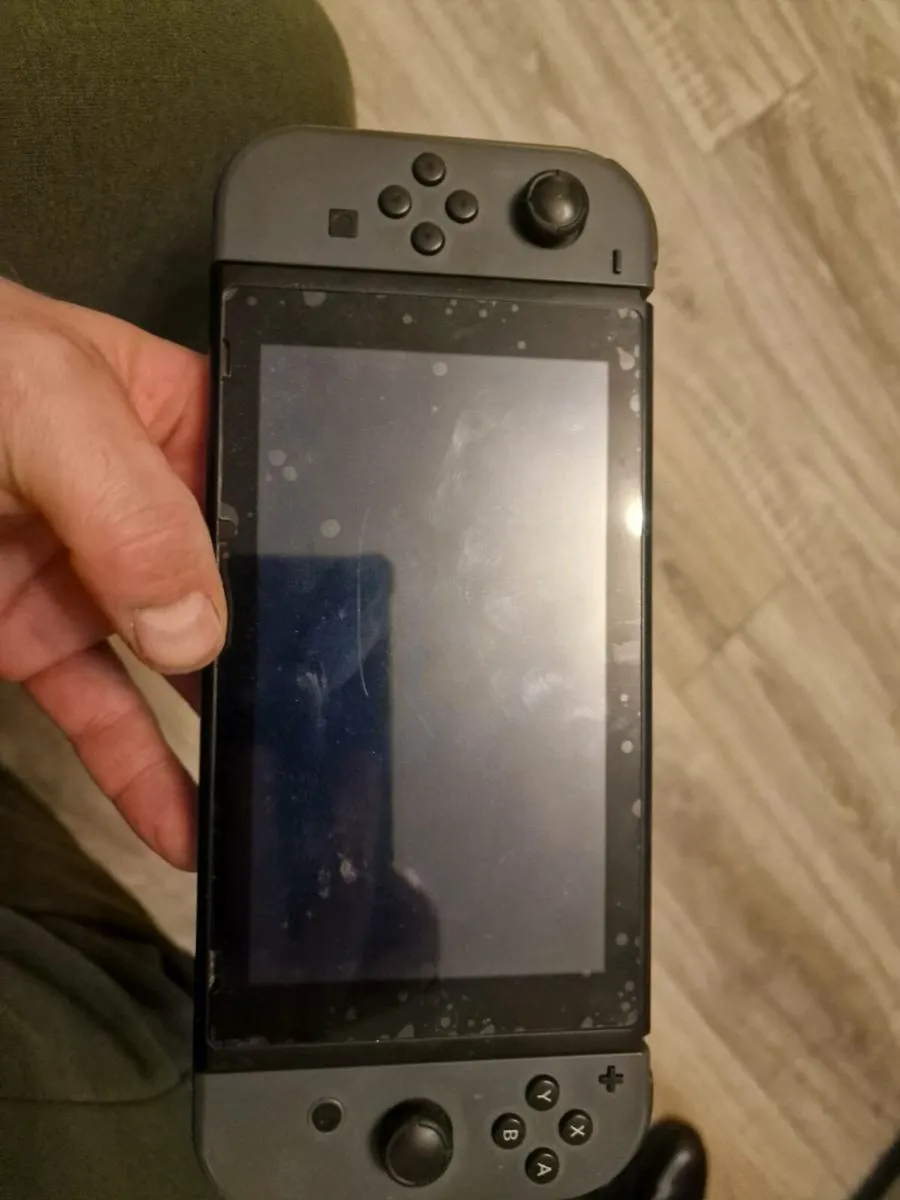 Nintendo Switch - Image 3