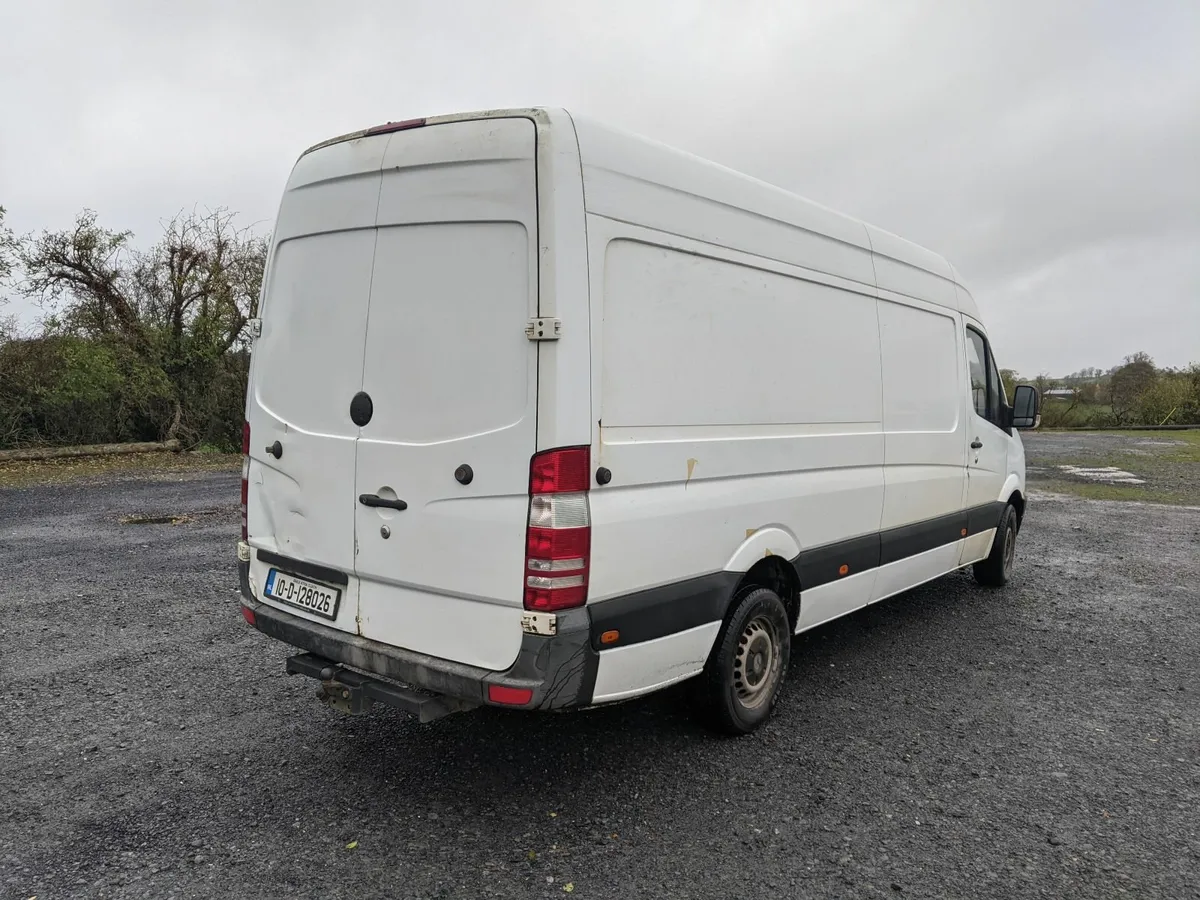 Mercedes-Benz Sprinter 2010 - Image 4