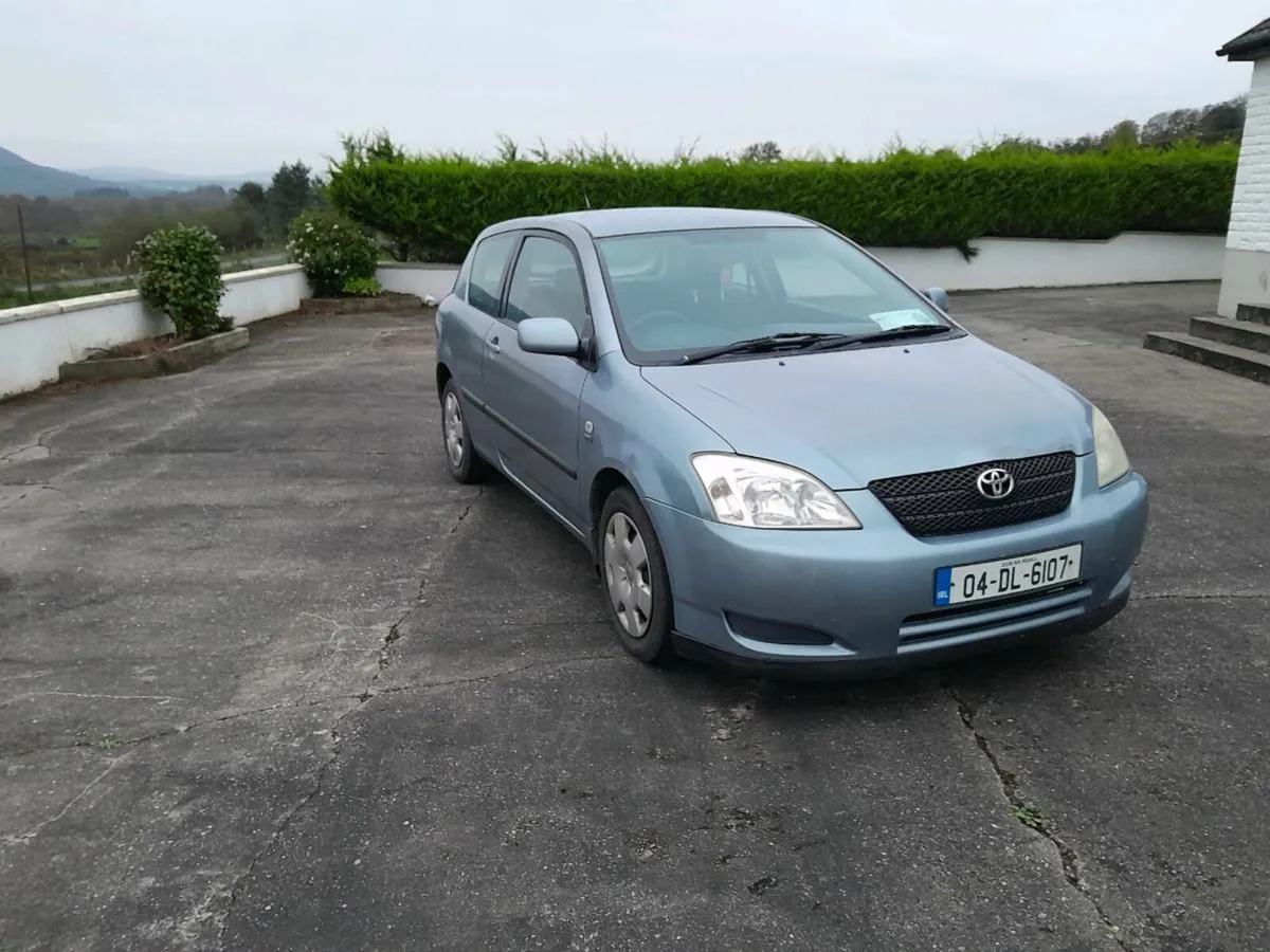 Totota corolla - Image 2