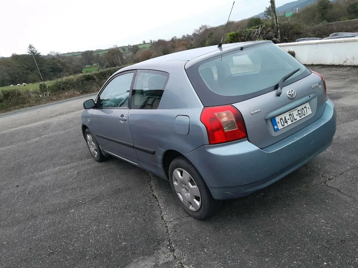 Totota corolla - Image 3