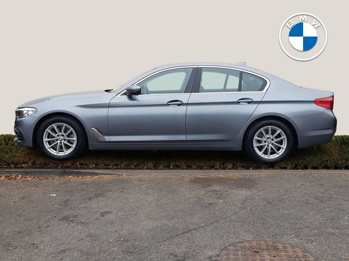 BMW 5 Series 520d SE - Image 3