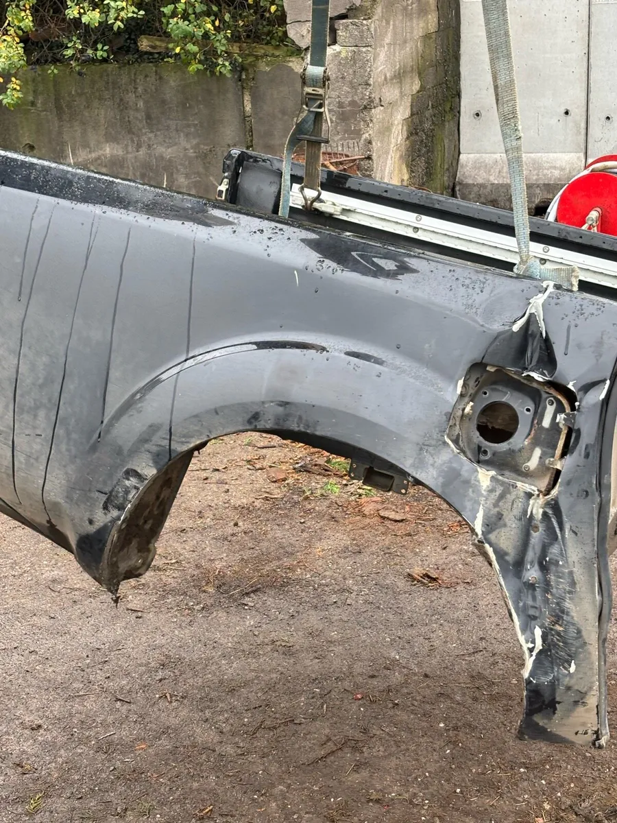 Nissan navara tub - Image 2