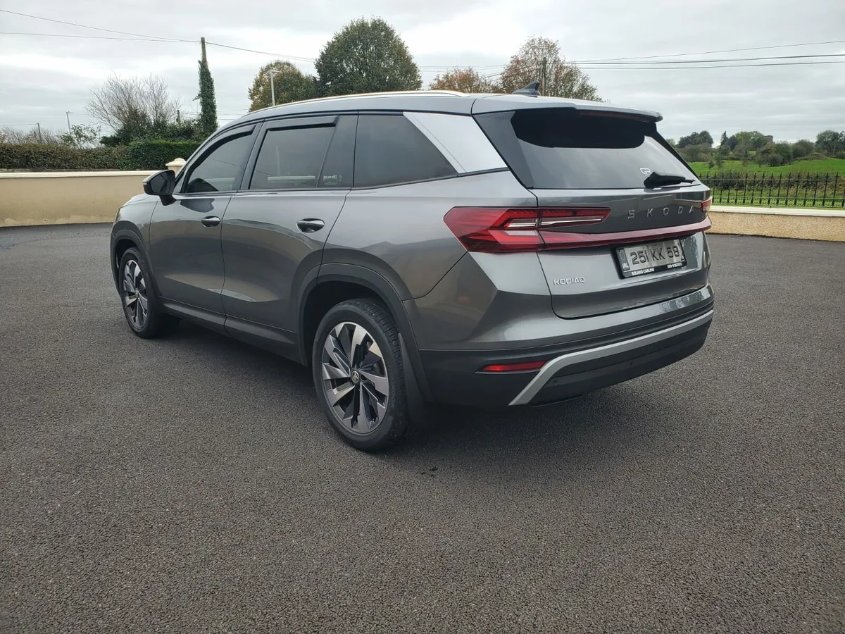 251 skoda Kodiaq Selection DSG 2.0tdi 150BHP - Image 3