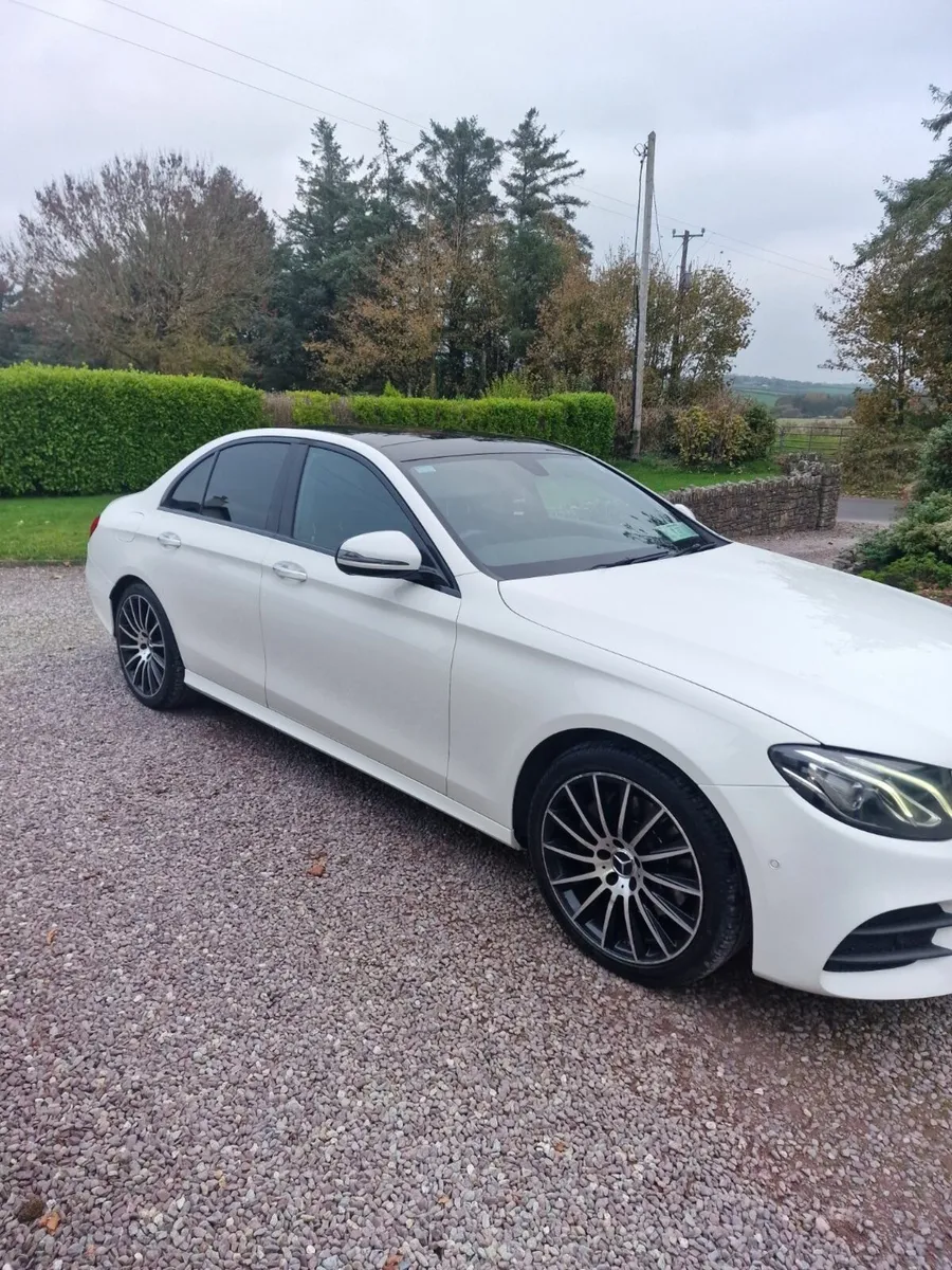 Mercedes-Benz E-Class 2017 - Image 2
