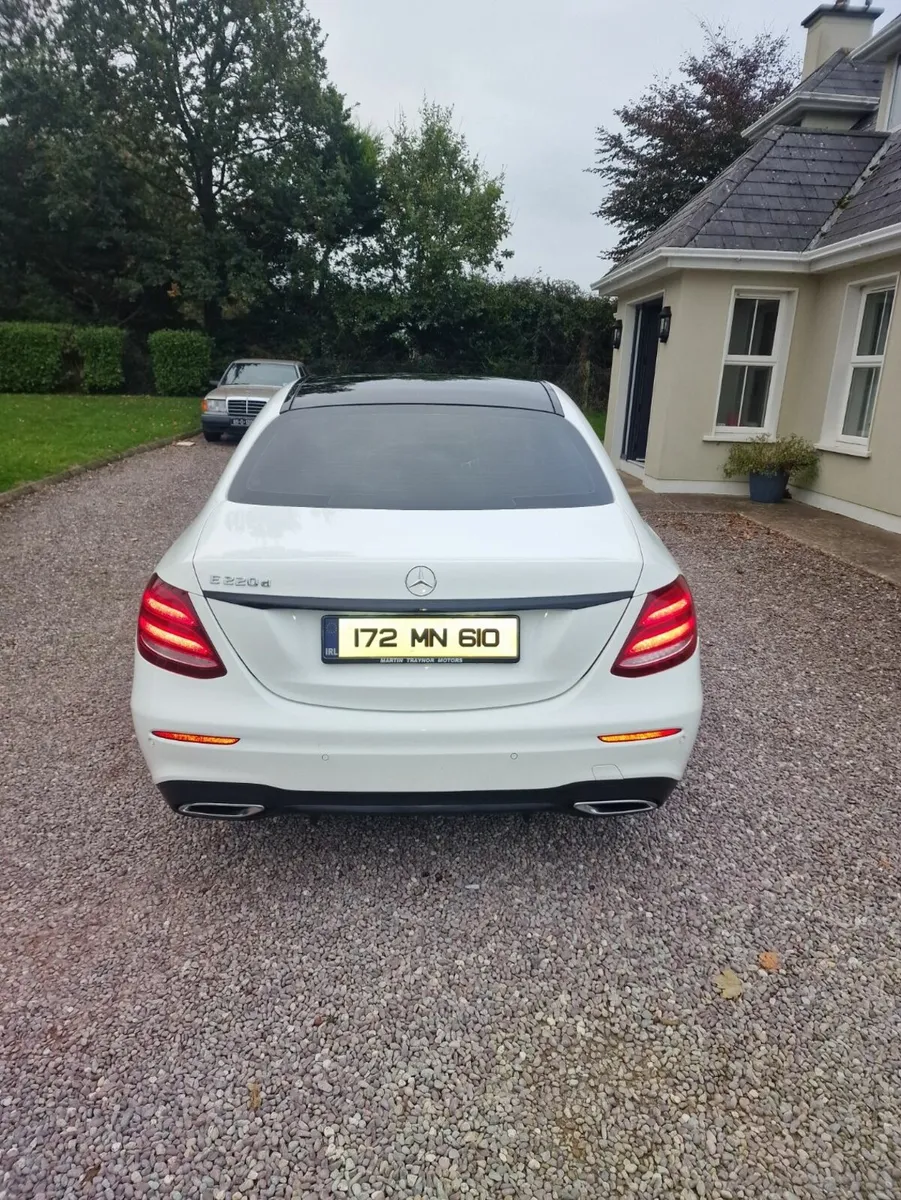 Mercedes-Benz E-Class 2017 - Image 3