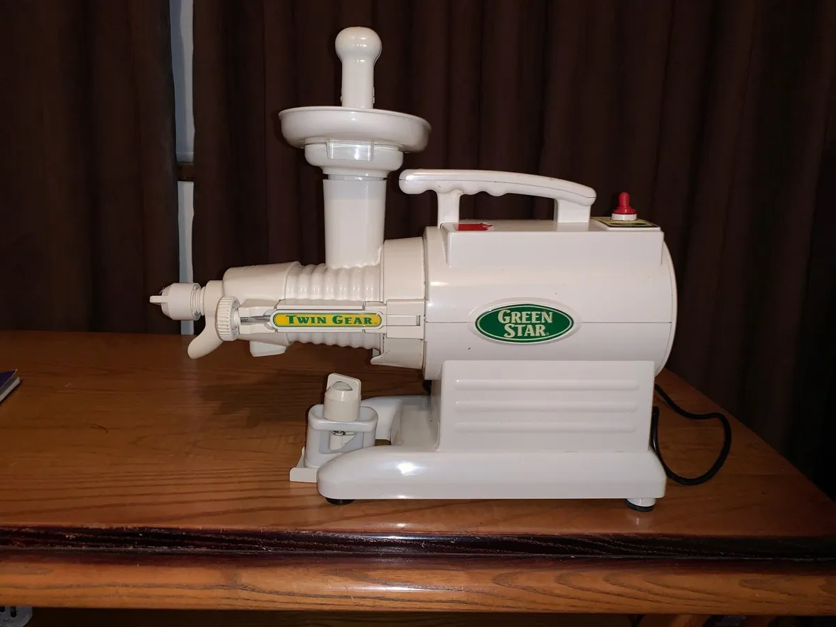 Green star twin gear gs-1000 juicer - Image 1