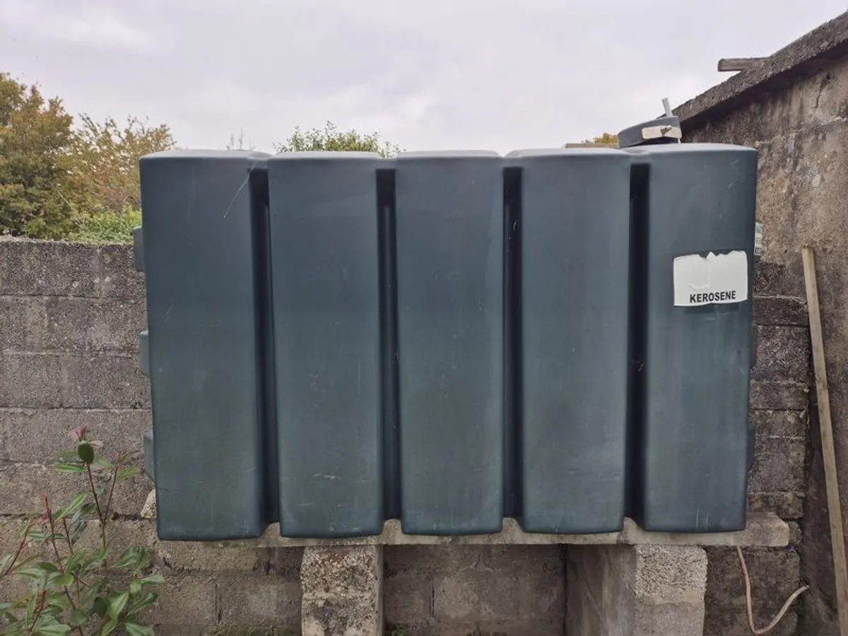 Oil tank - Image 3
