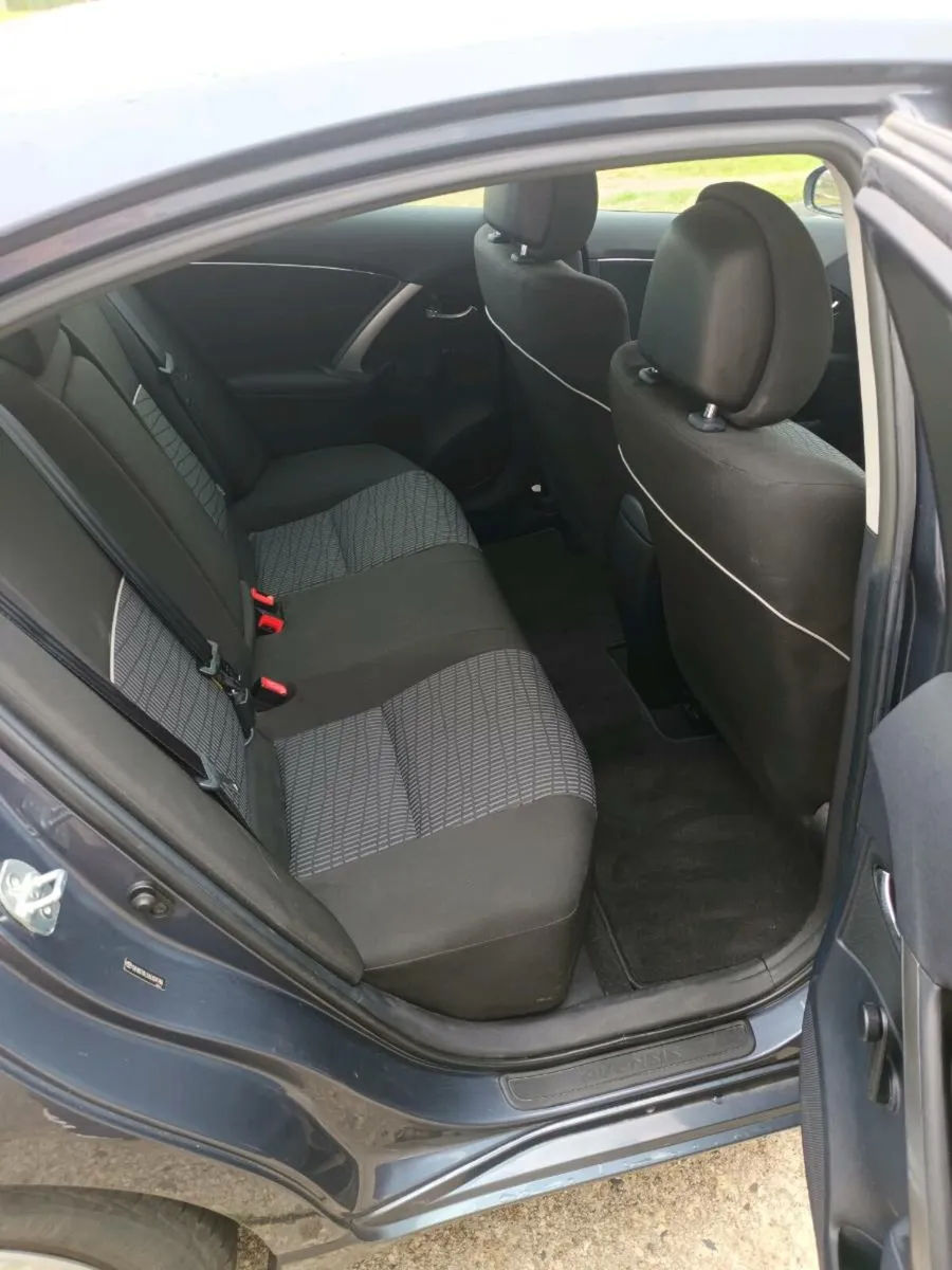 Toyota avensis - Image 4