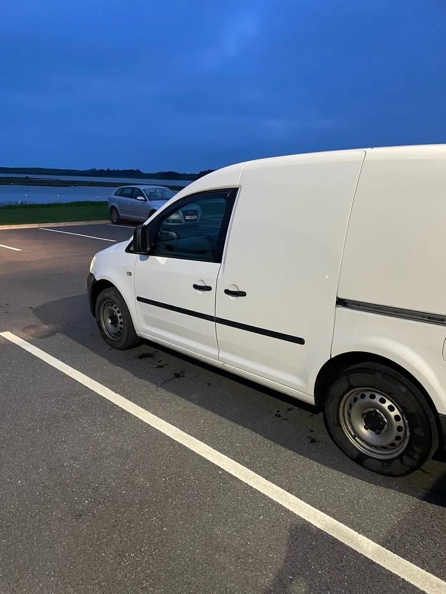 Volkswagen Caddy - Image 4