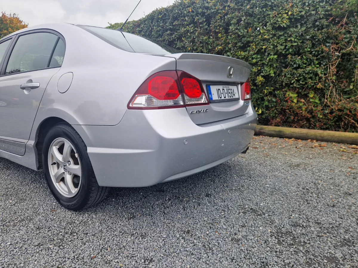 Honda Civic HYBRID 2010 - Image 3