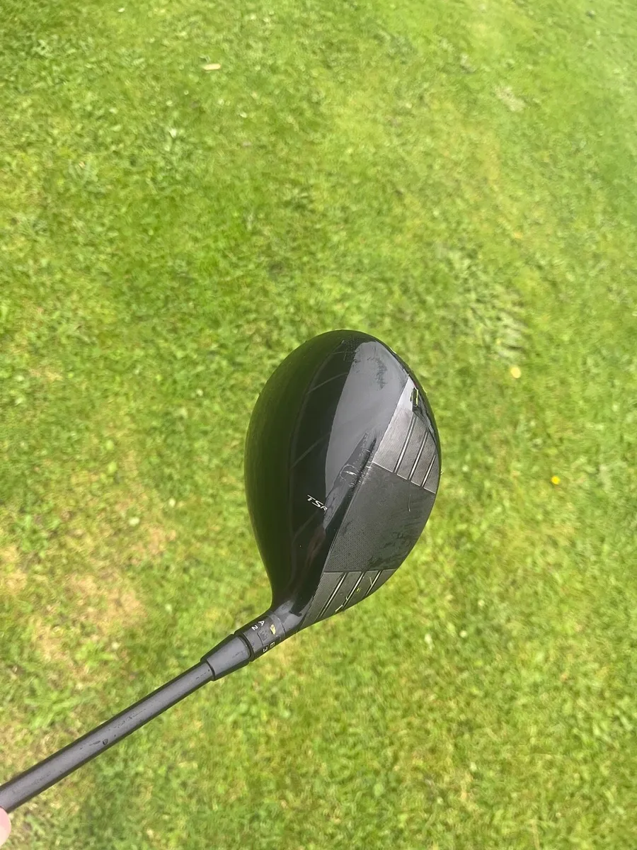 Left handed Titleist TSR 3 Driver - Image 3