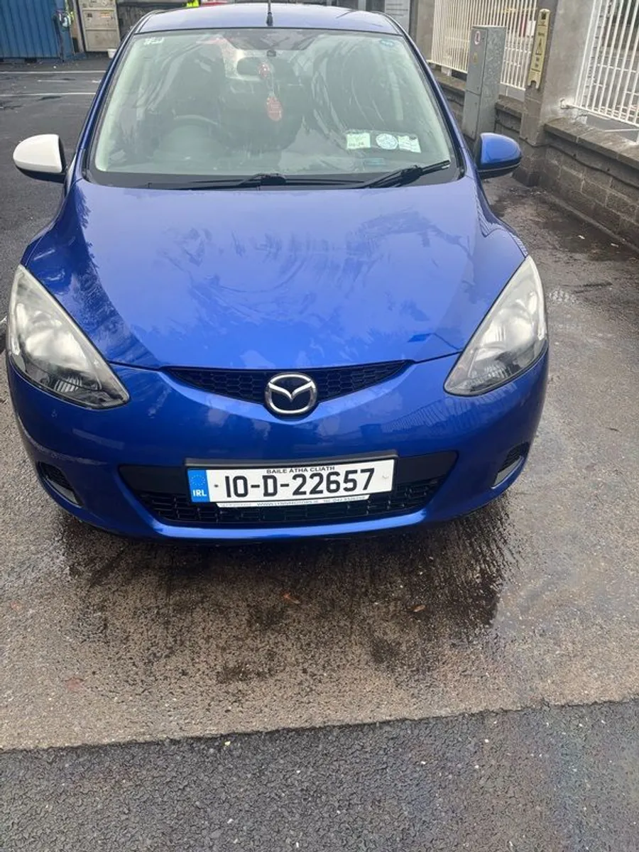 2010 Mazda 2 - excellent condition - Image 1