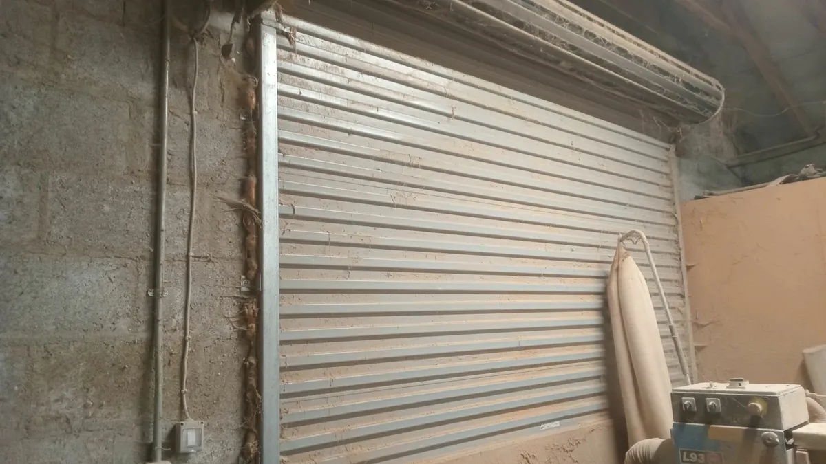 Garage roller door - Image 2