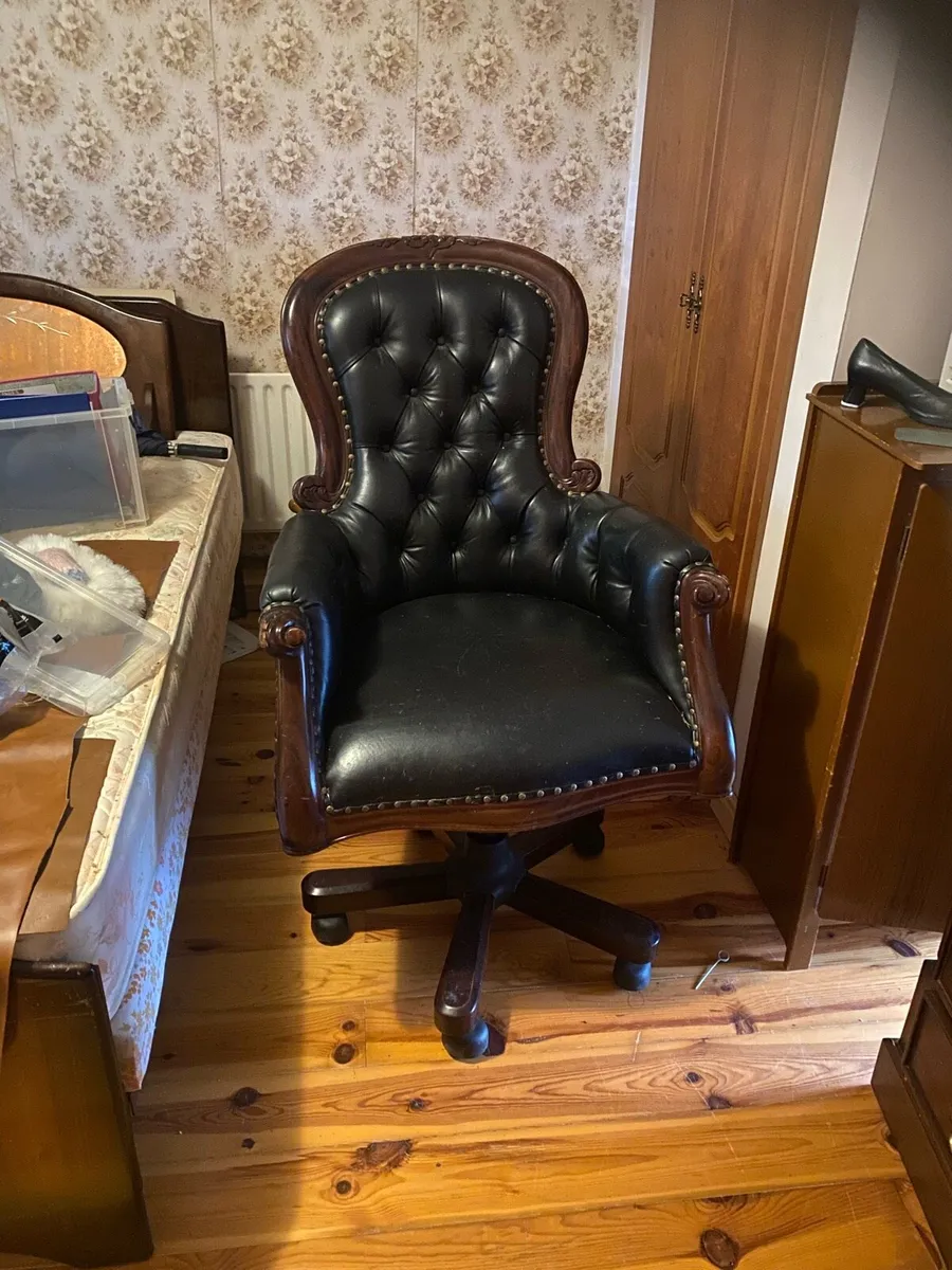 Household furniture - Image 2