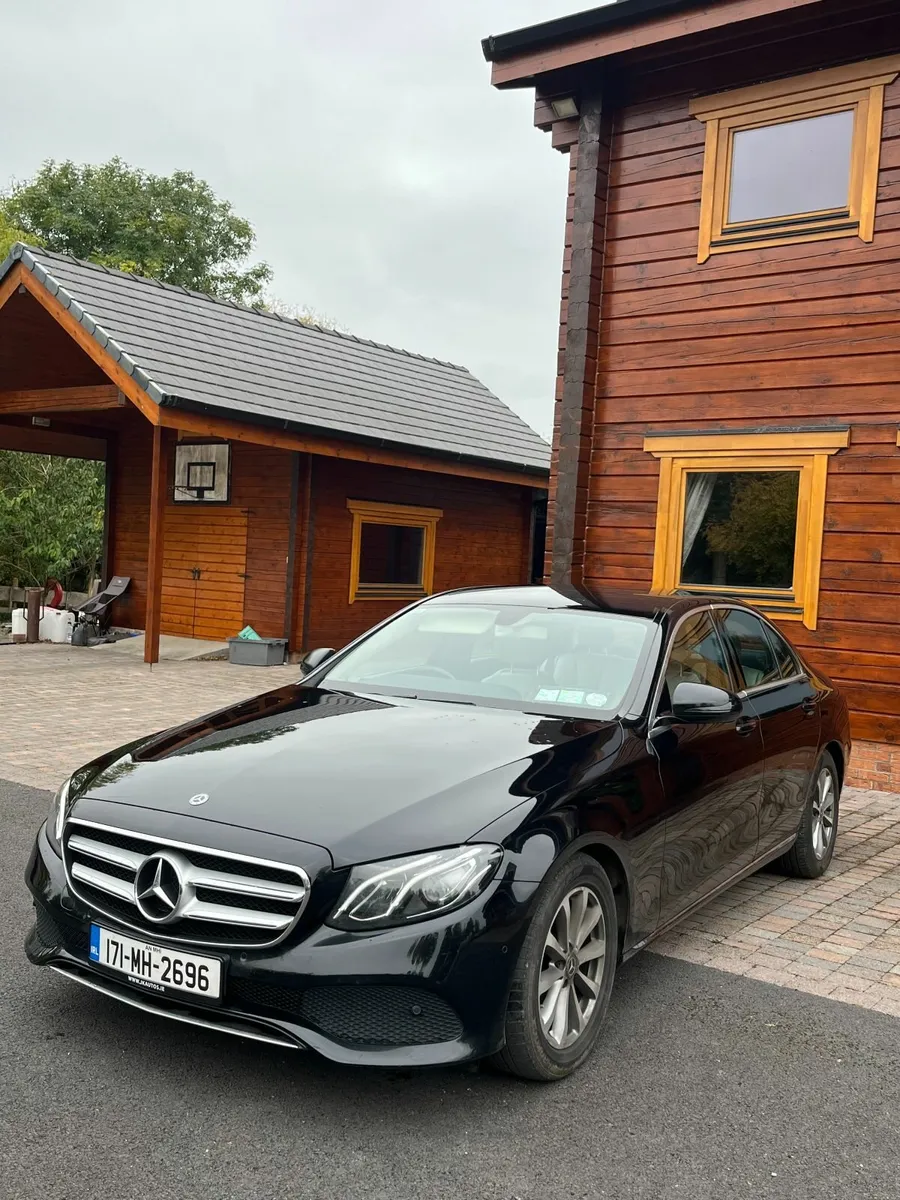 Mercedes-Benz E200d AVANTGARDE 4DR 2017 - Image 2