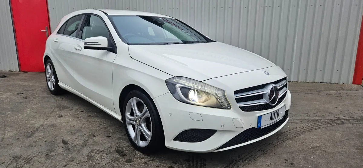 Mercedes a180 sport automatic 1.6 petrol low kms - Image 4